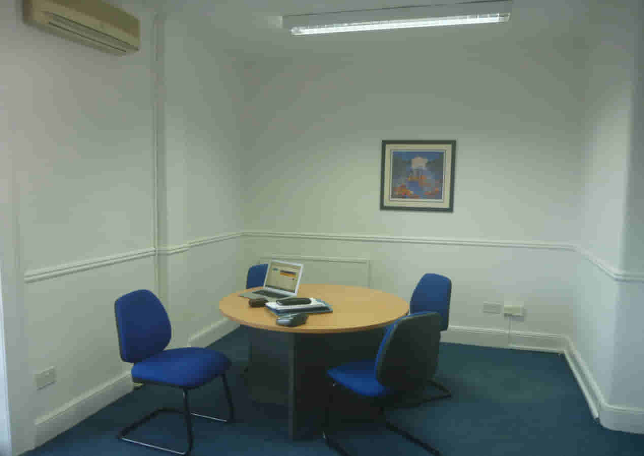 Maidstone Virtual Office_MeetingRoom1_Virtual HQ-SEK