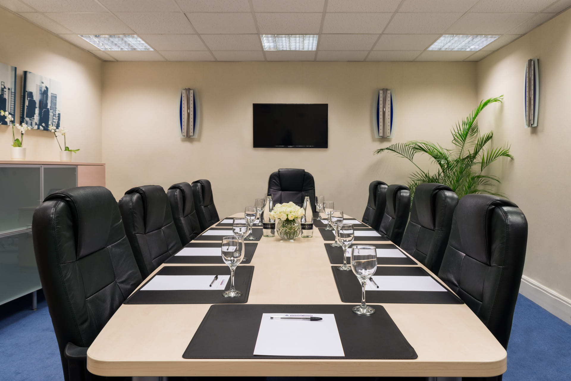 Albany Street - Meeting Room