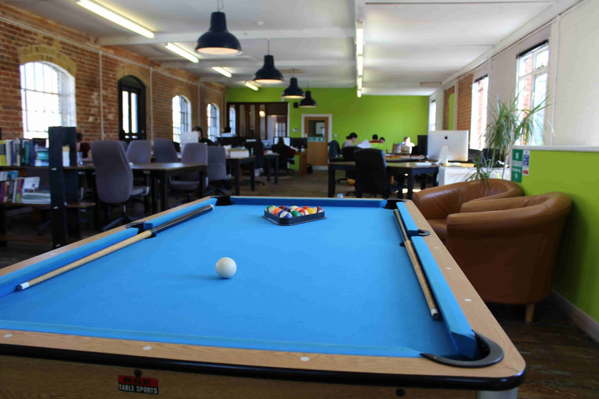 Breakout area- pool table-SEK