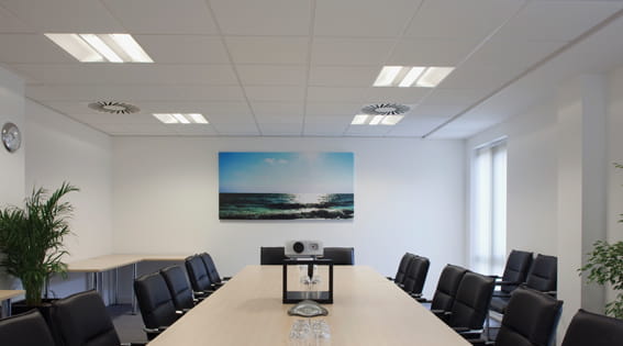 Leatherhead Virtual Office_MeetingRoom2_Virtual HQ